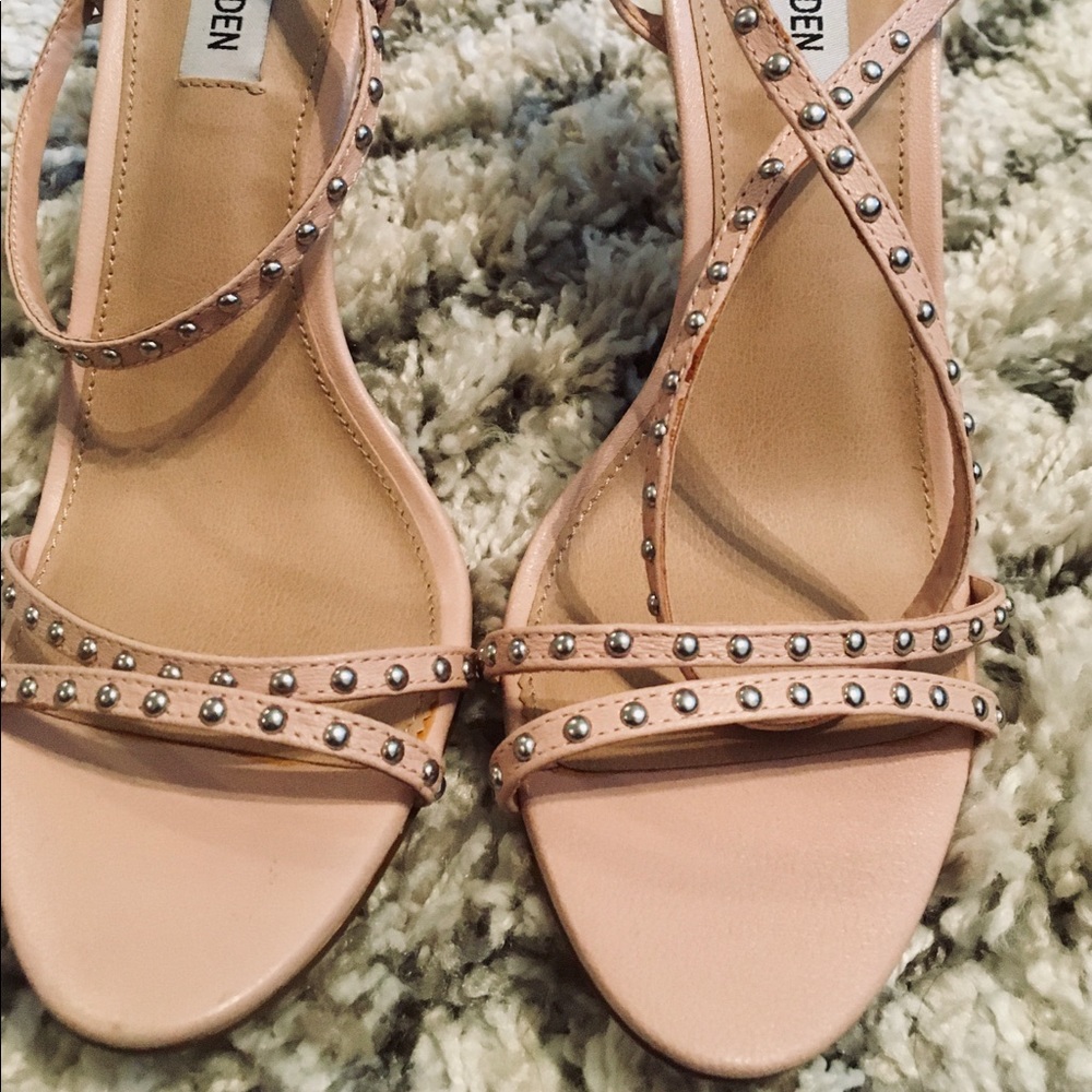 Sandal